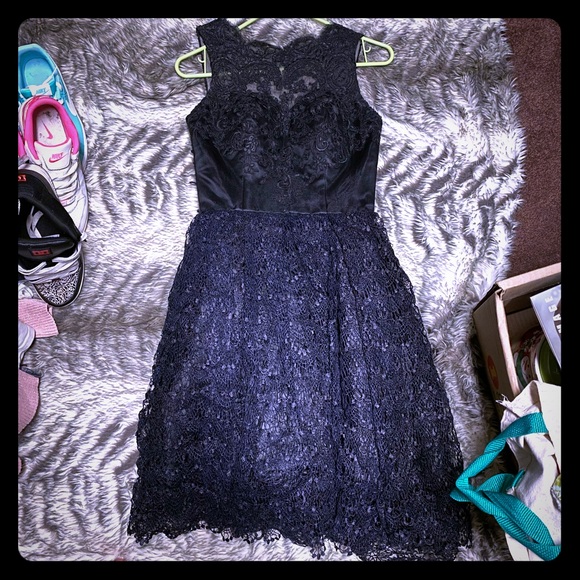 NWT BLACK LACE DRESS - Picture 1 of 4